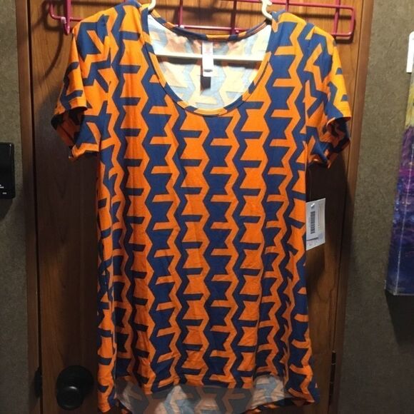 NWT. LuLaRoe Brand Women’s S/STee Sz. S - Picture 1 of 8